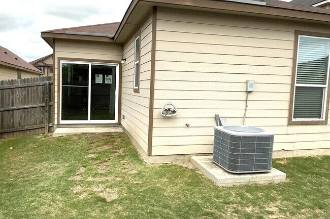 Building Photo - 2012 Brandywine Dr