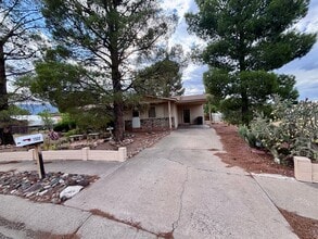 Building Photo - 1322 5 Star Blvd