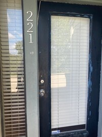 Building Photo - K206 - Treehouse #221