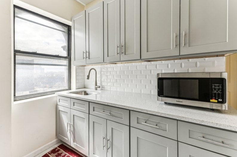 Building Photo - 71-31 169th St