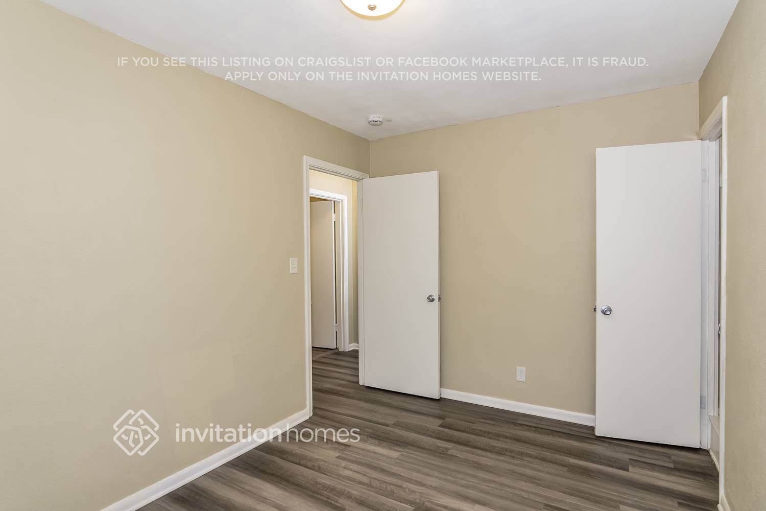 Building Photo - 4016 5th Ave S