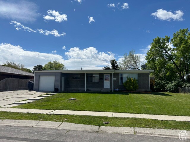 Primary Photo - 1625 Paradise Ln