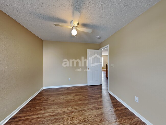 Building Photo - 15353 Wandering Way