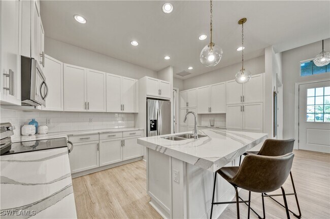 Building Photo - 6421 Carnival Rd