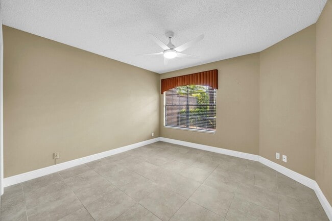 Building Photo - 11206 Applegate Cir