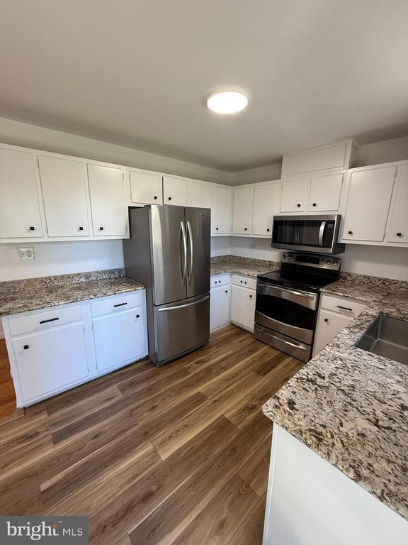 Building Photo - 8787 Hickory Hill