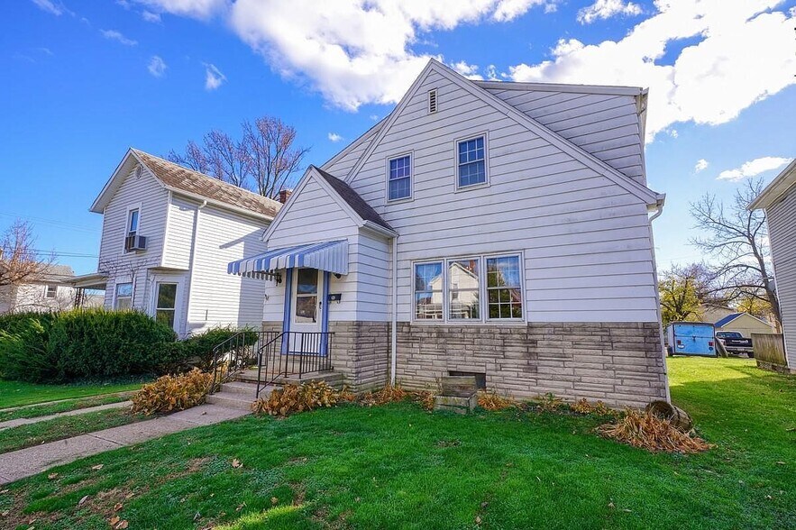 Building Photo - 304 Reber Ave