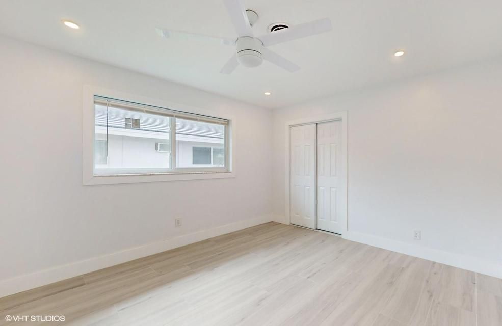 Building Photo - 4761 NE 28th Ave