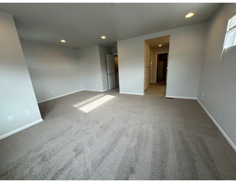 Building Photo - 6500 N Biscay St