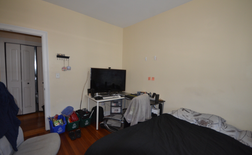 Apt2 - 191 Boylston St