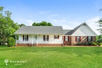 Building Photo - 143 Hazelwood Dr