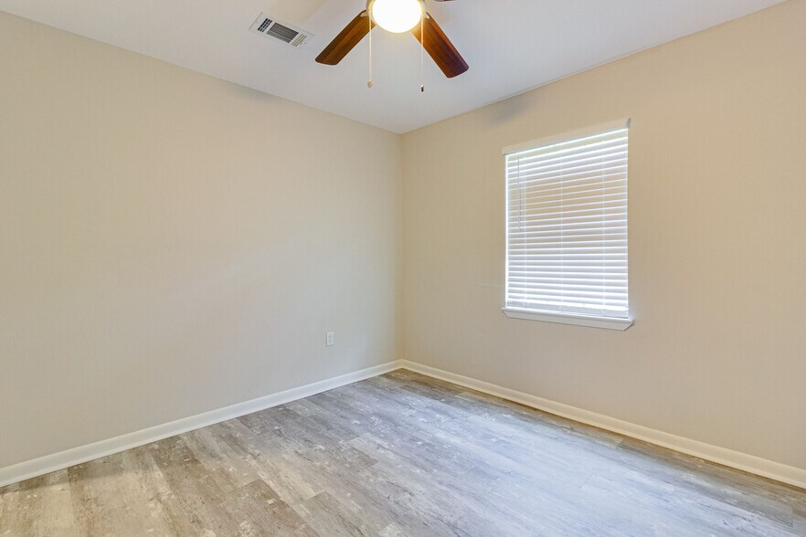 Building Photo - 1306 Keturah St