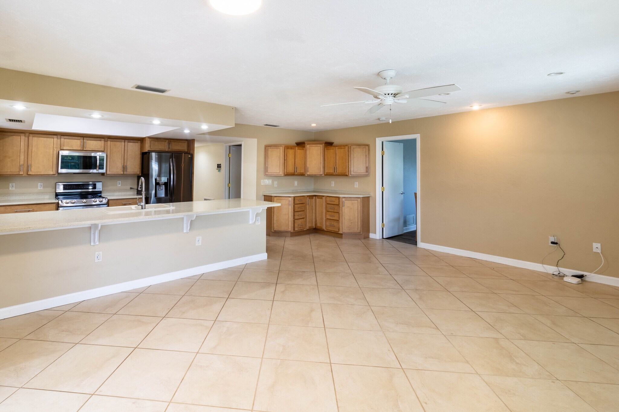 Building Photo - 1036 N Cypress Point Dr