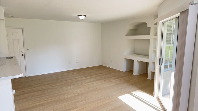 Building Photo - Ground-Floor 2 Bed, 2 Bath Condo in Bermuda Dunes Newly Remodeled (complete date 12/5/2025)