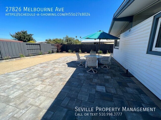 Building Photo - WELCOME HOME! Recently updated Home with 3...