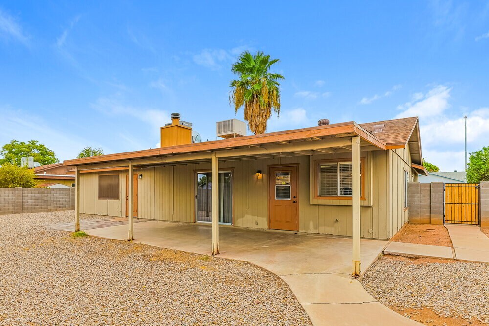 Building Photo - 503 W Cheyenne Dr