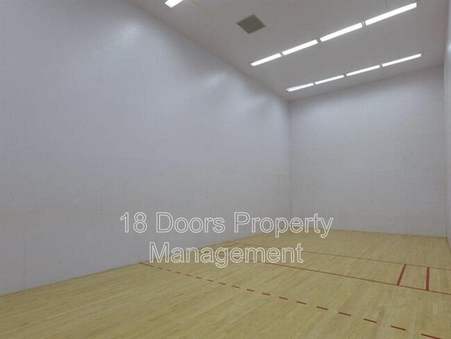 Building Photo - 5875 Friars Rd