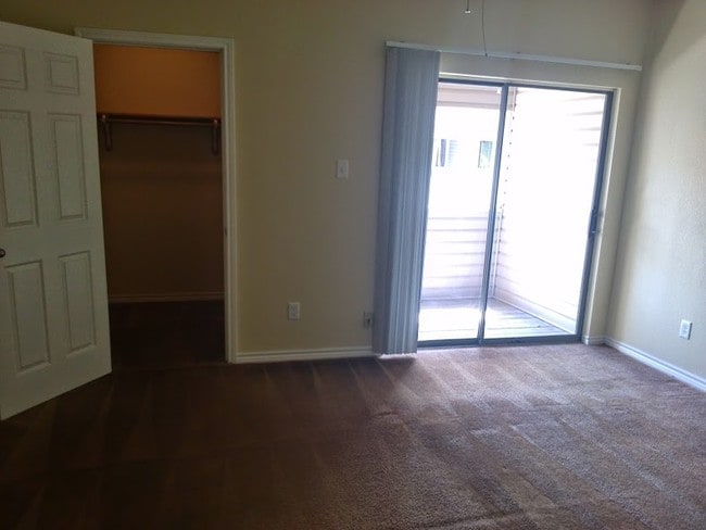 Building Photo - 11855 Dashwood Dr