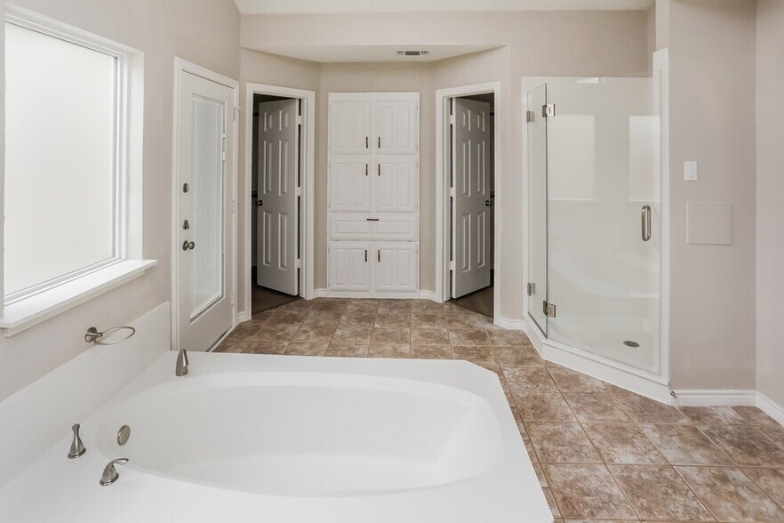 Building Photo - 4414 Rushing Rd