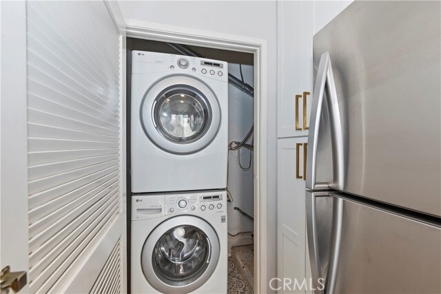 Building Photo - 13133 Le Parc Blvd