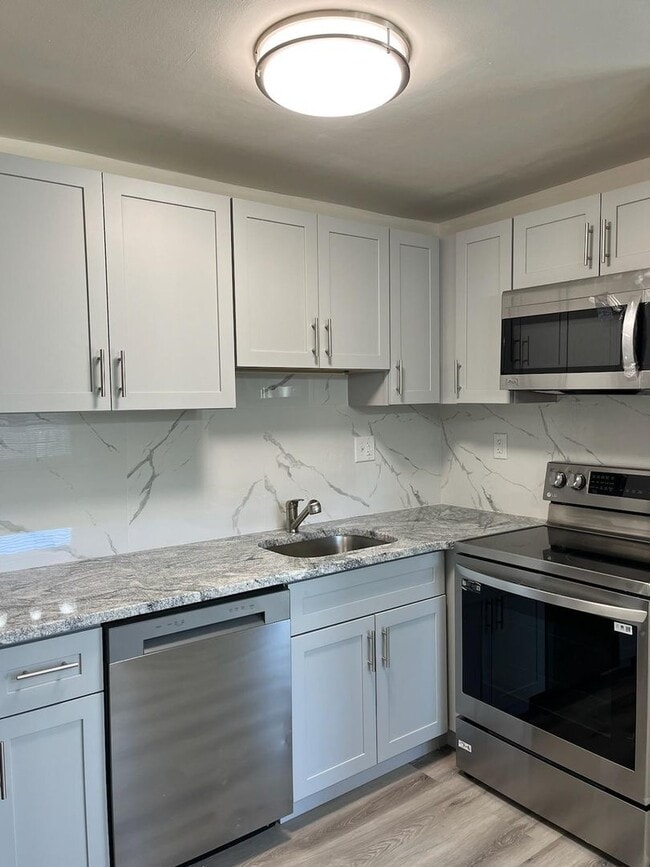 Building Photo - !PRICE REDUCTION! GWYNEDD CLUB 1BR CONDO AVAIL. IMMEDIATELY!