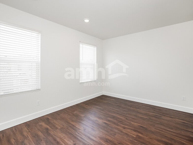 Building Photo - 6504 Enlightenment Dr