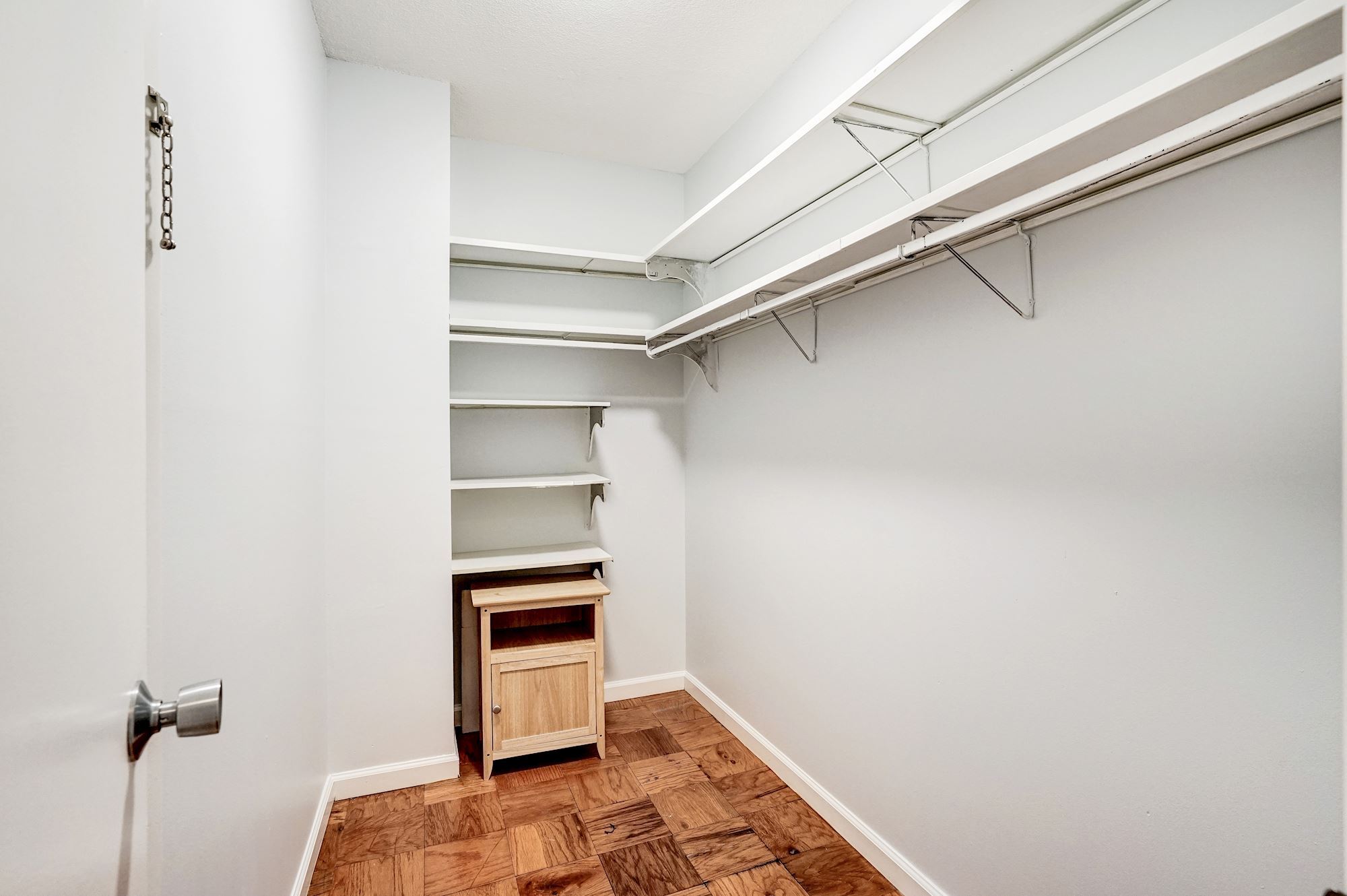 Building Photo - 1301 20th St NW