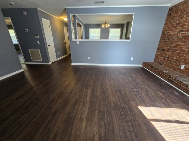 Building Photo - 408 S Orange Edwards Blvd