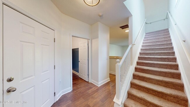 Building Photo - 5663 Greenland Rd