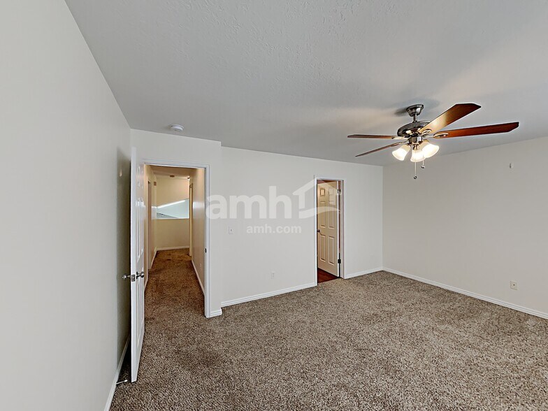 Building Photo - 4833 S 3575 W
