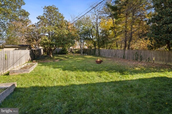 Building Photo - 6066 Wooten Dr