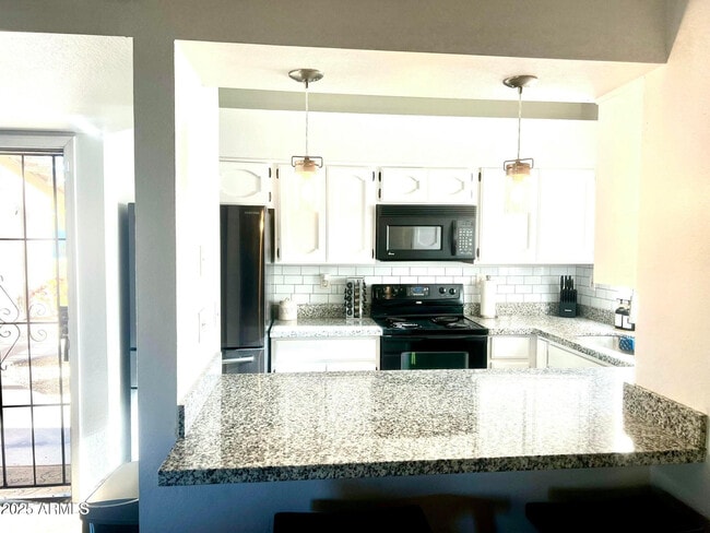 Building Photo - 1287 N Alma School Rd