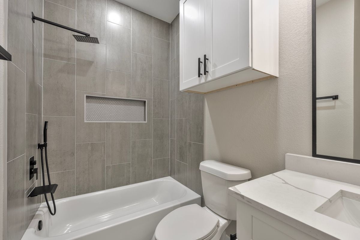 Building Photo - 7811 Sandra St