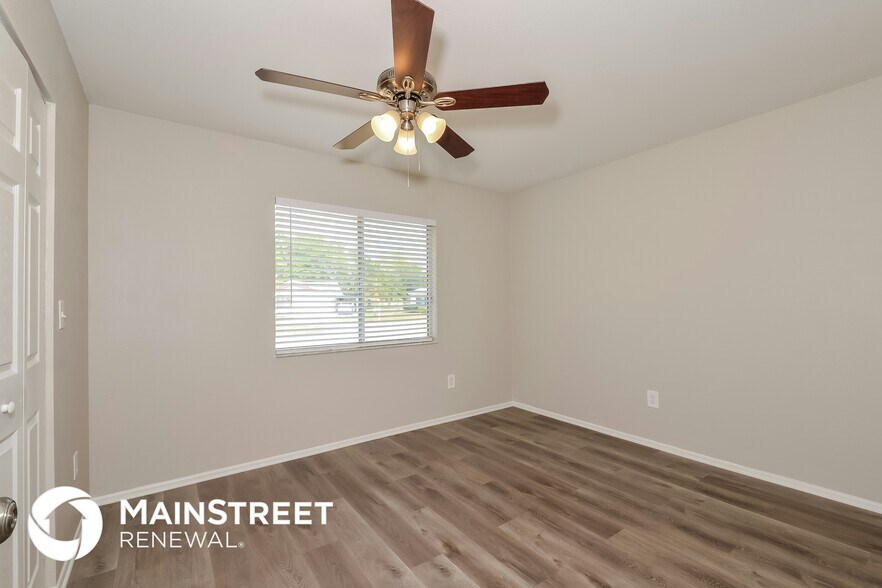 Building Photo - 6947 Roslyn Ct