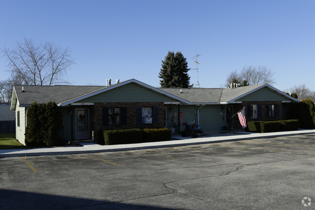 Building Photo - Sparta Townhouses