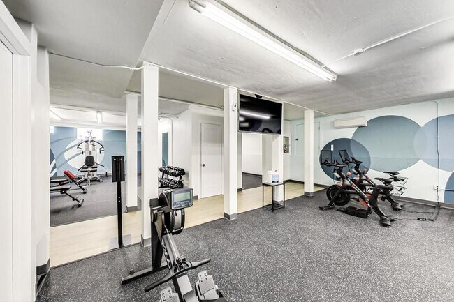 Building Photo - Newly renovated apartment at Oakbrook! 2 M...