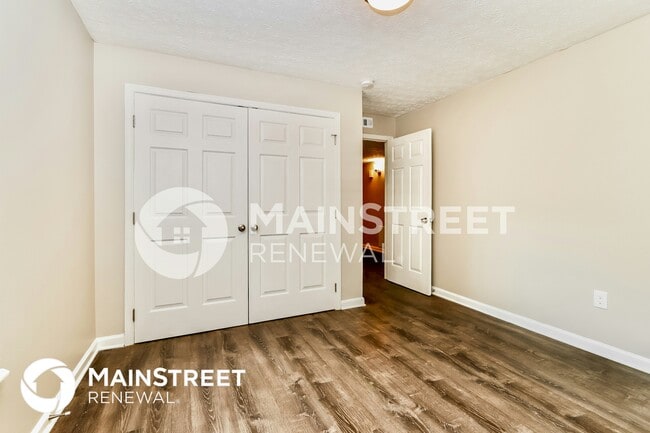 Building Photo - 2913 Dumesnil St