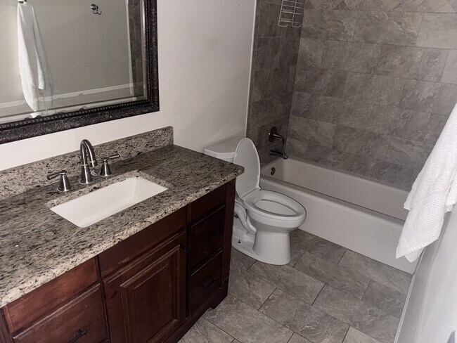 Building Photo - 262 Citrus Dr
