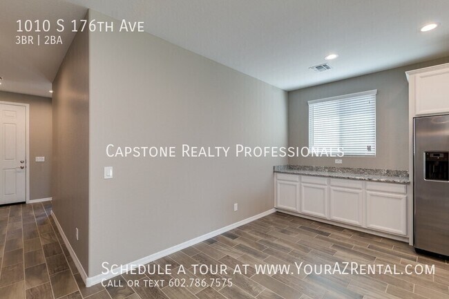 Building Photo - 1010 S 176th Ave