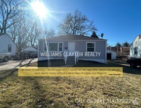 Building Photo - Beautifully Renovated 2-Bedroom Home