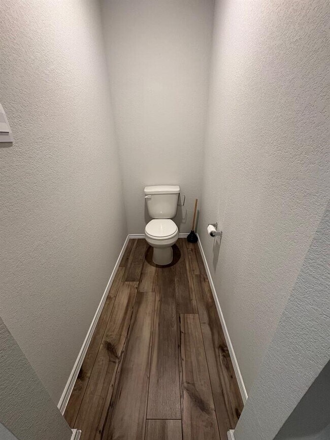 Building Photo - 668 Wyatt Wy