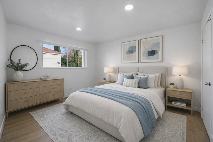 Building Photo - 1731 Ross Cir