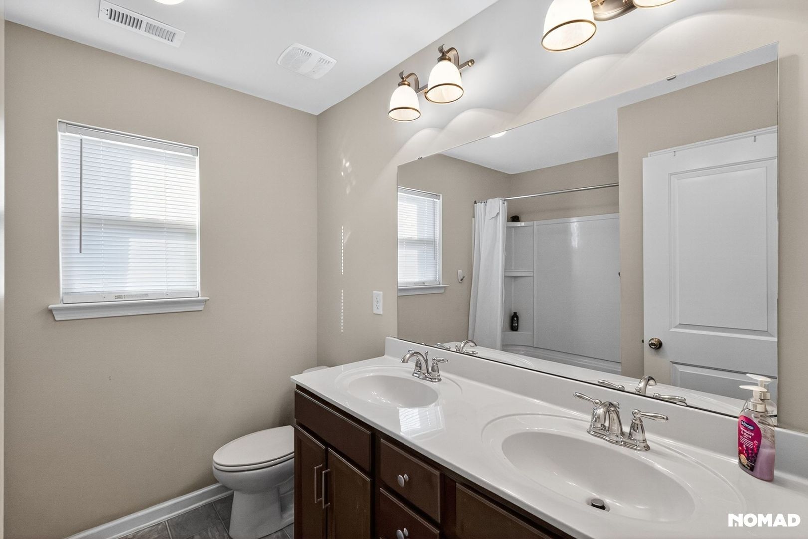 Building Photo - 10622 Elm Bend Dr