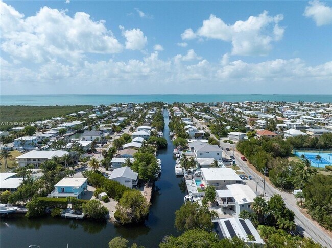 Building Photo - 129 Nautilus Dr