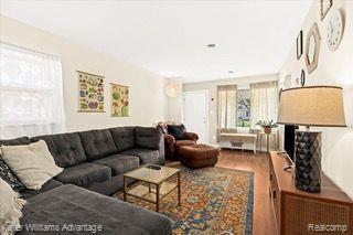 Building Photo - 5659 Lathers St