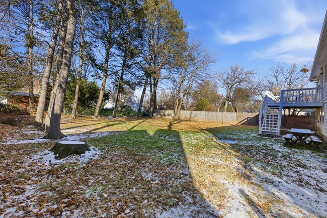 Building Photo - 8 Cherryfield Dr