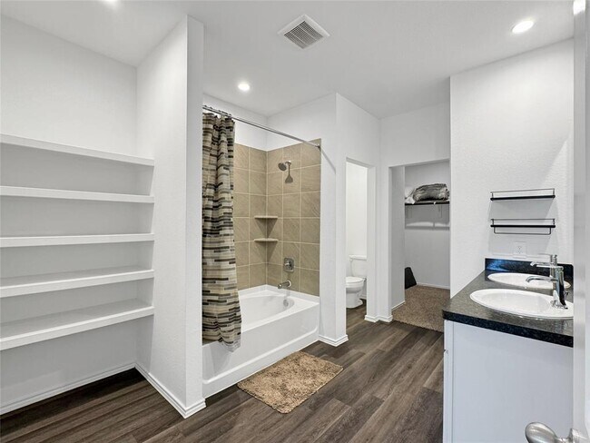 Building Photo - 5235 Creekstone Rise Ln