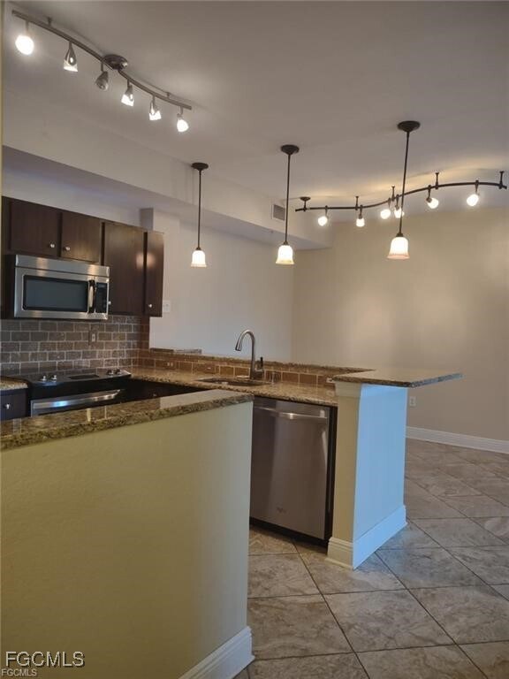 Building Photo - 6361 Aragon Way