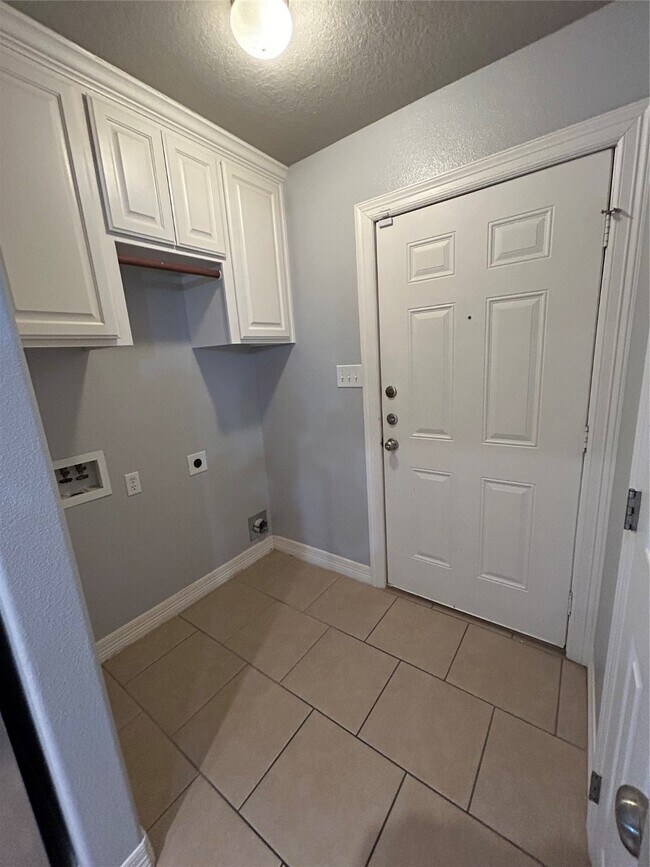 Building Photo - 113 Eagle Nest Ct