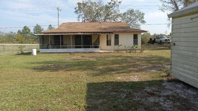 Building Photo - 132 Hallmark Ave